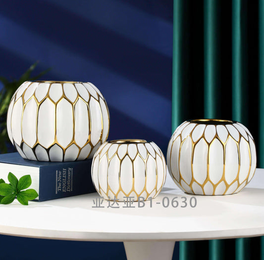 Ceramic vases