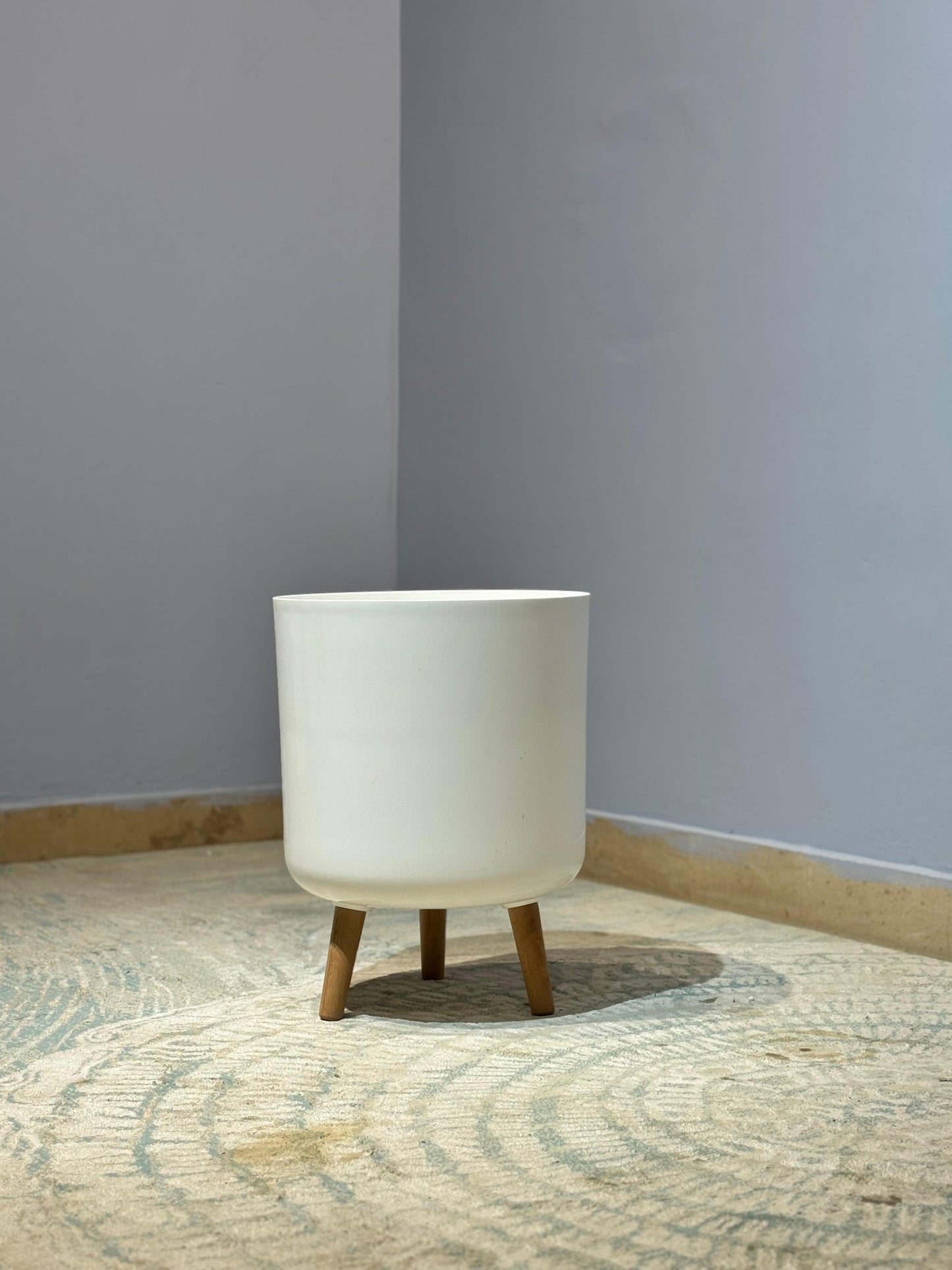 Tripod Planter in White color