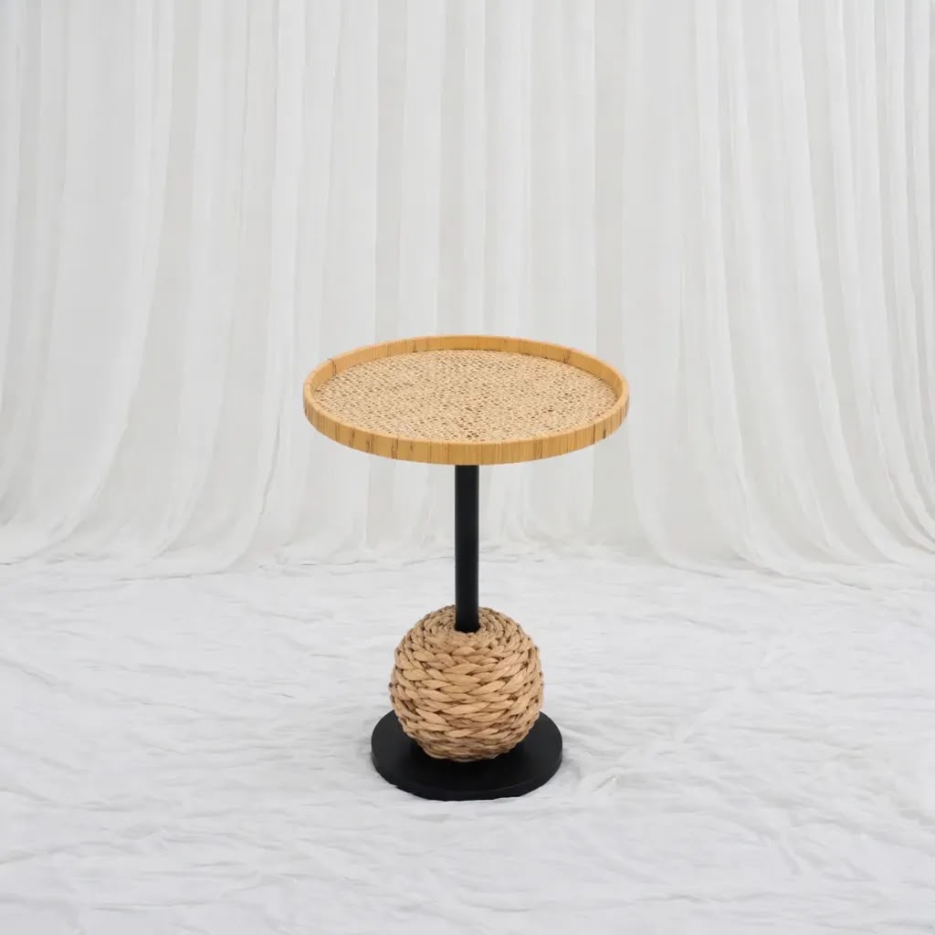 Rattan table