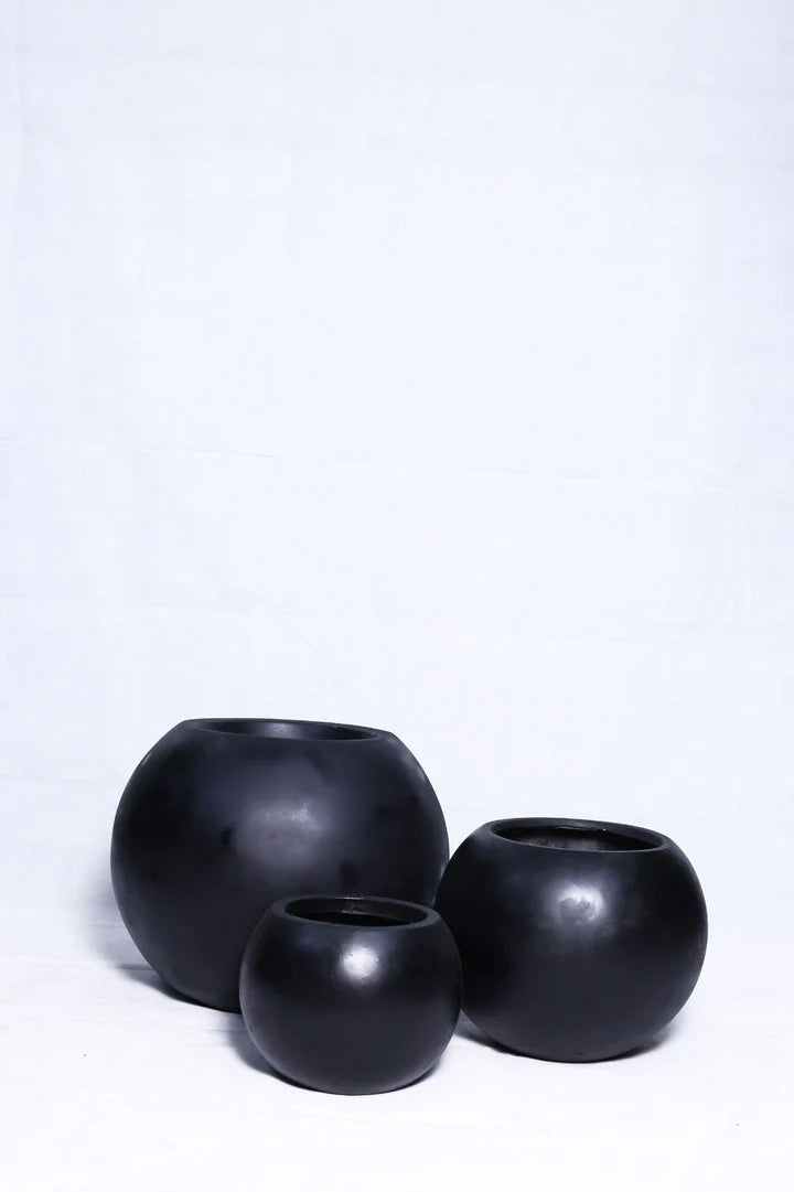 Black Round Fiber Planters