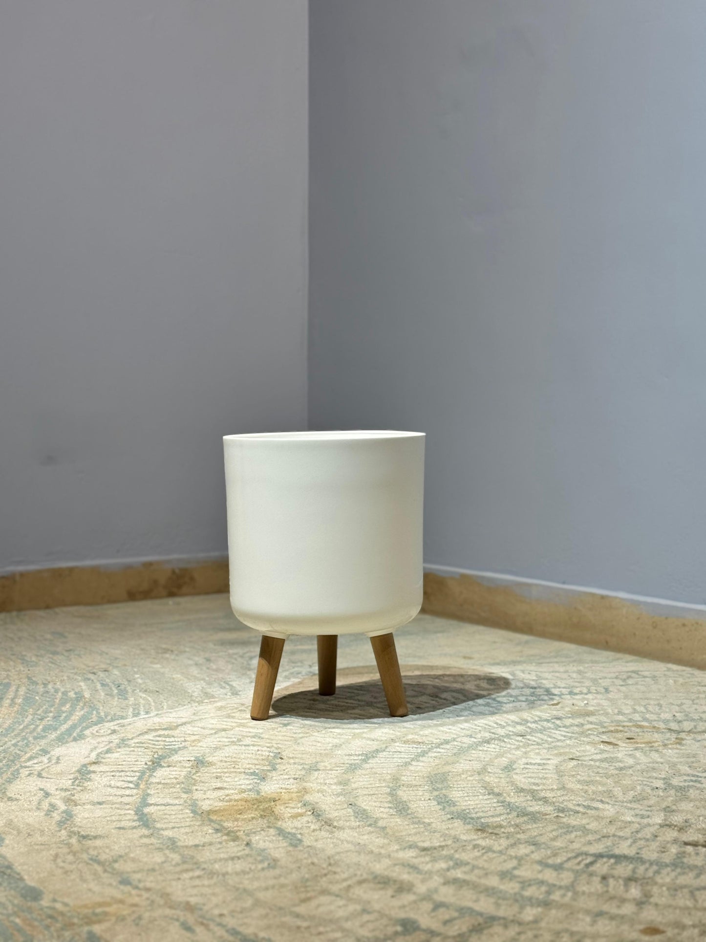 Tripod Planter in White color