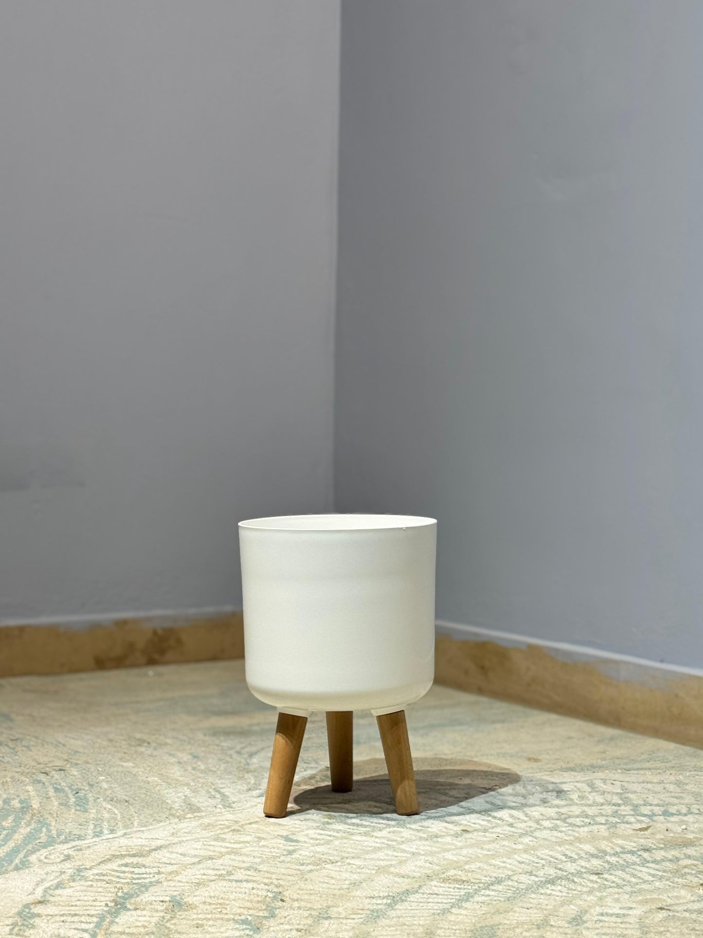 Tripod Planter in White color
