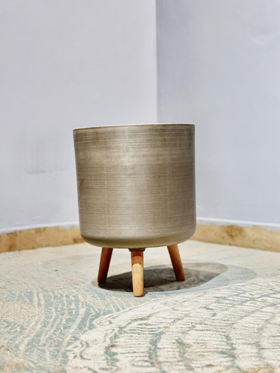 Tripod Planter in Charcoal Color